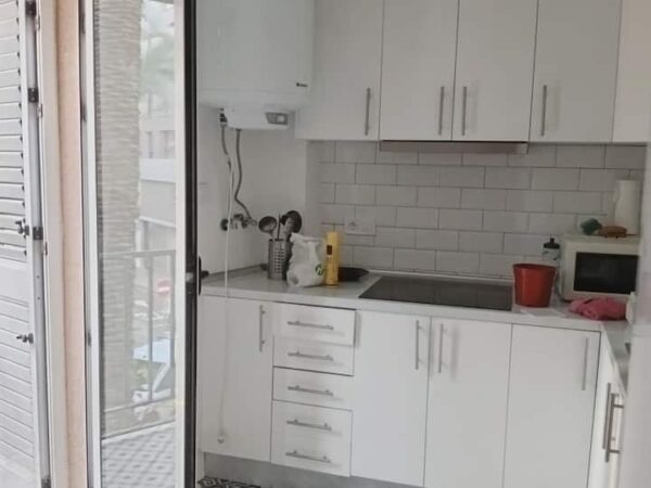 apartamento-alicante-centro-tradicional-y-playa-04-cocina