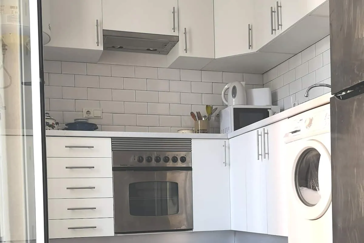 Alicante centro tradicional cerca del mar - Imagen 8